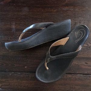 OluKai Leather Wedge, size 10